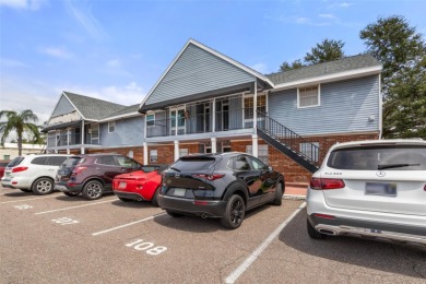 (private lake, pond, creek) Condo For Sale in Largo Florida