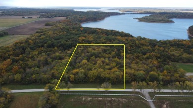 Lake Shelbyville Acreage For Sale in Sullivan Illinois