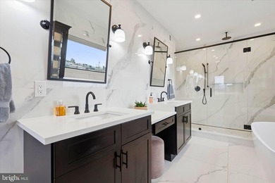 This home is set squarely between Passyunk Square and Queen - photo 49