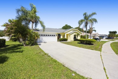Welcome to this spacious and beautifully maintained 3-bedroom - photo 3