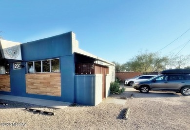 Excellent Ft Lowell corridor location near Stone Ave., Great