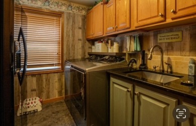 Spacious waterfront home at Lake Nehai. - photo 20