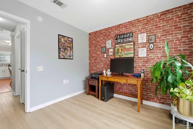 Back on the market at no fault of the seller! Want a - photo 25