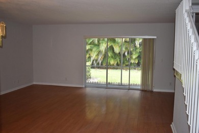 Beautifully maintained 3 bedroom 2.5 bathroom1 car garage - photo 7