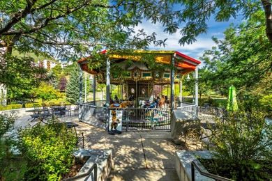 Fully Furnished European 2 Bedroom Villa! SLEEPS 8 PEOPLE