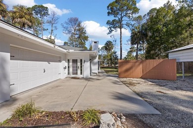 Beautifully remodeled and move-in ready, this 2-bedroom, 2 bath - photo 35
