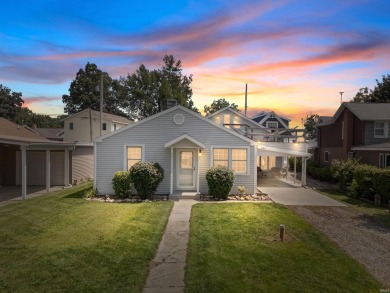 Lake Home For Sale in North Webster, Indiana