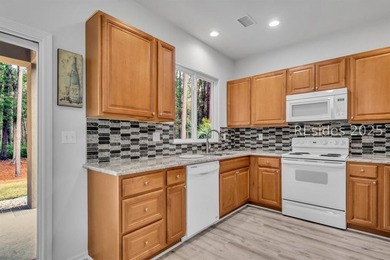 Step into this beautifully landscaped Acadia model, meticulously - photo 14