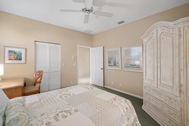 Desirable Devon model with 3 bedroom and 3 bathrooms. This open - photo 15