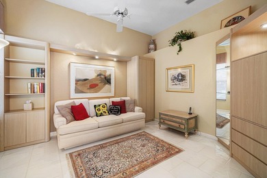Desirable Devon model with 3 bedroom and 3 bathrooms. This open - photo 18