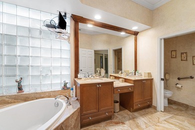 Desirable Devon model with 3 bedroom and 3 bathrooms. This open - photo 23