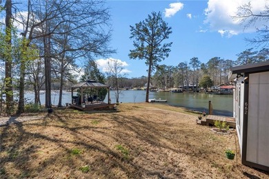 Wake up to breathtaking waterfront views in this stunning home - photo 24