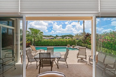 Desirable Devon model with 3 bedroom and 3 bathrooms. This open - photo 30