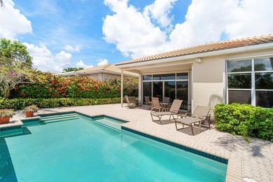Desirable Devon model with 3 bedroom and 3 bathrooms. This open - photo 31