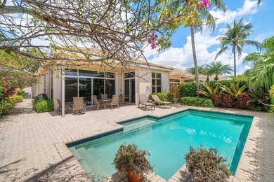 Desirable Devon model with 3 bedroom and 3 bathrooms. This open - photo 32