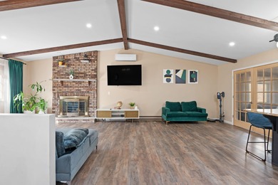 Indian Mountain Lakes Home For Sale in Albrightsville Pennsylvania