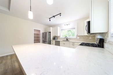 Discover the perfect blend of modern style and functionality in - photo 8