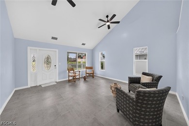 This beautifully renovated move in ready home offers 3 bedrooms - photo 3