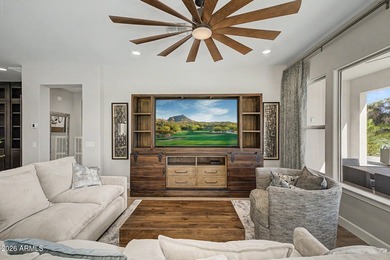 Prepare to be amazed! This fantastic 2 bed, 2.5 bath property - photo 13
