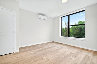 Welcome to the Soundview Park Townhouses. This is New - photo 13
