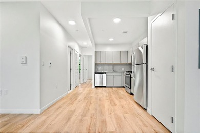 Welcome to the Soundview Park Townhouses. This is New - photo 16