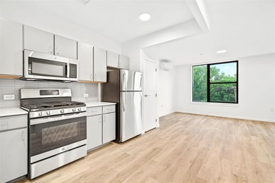 Welcome to the Soundview Park Townhouses. This is New - photo 18