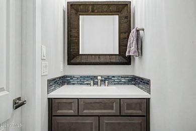 Prepare to be amazed! This fantastic 2 bed, 2.5 bath property - photo 32