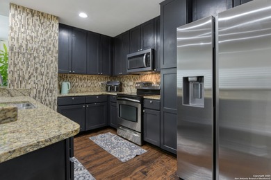 Luxury Condominium Offering Easy, Elegant Living! Welcome to