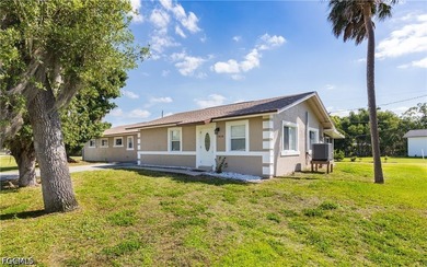 ENDLESS POSSIBILITIES! This unique property offers over half an - photo 2