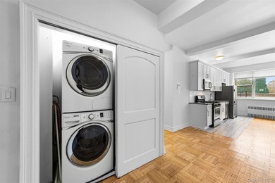Fabulous 2 Bedroom - Plus Bonus Room - 2 Full Bath unit offering - photo 8