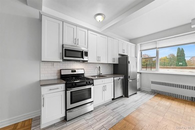 Fabulous 2 Bedroom - Plus Bonus Room - 2 Full Bath unit offering - photo 9