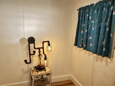Wonderful upgraded 3 bedroom 1 bathroom home in Westwood! Step - photo 4