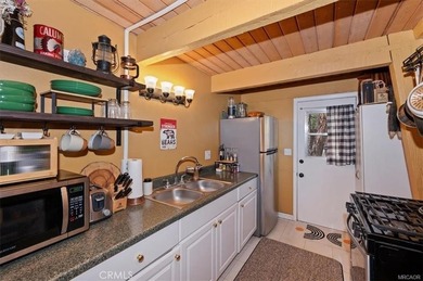 Escape to your own mountain retreat in the heart of Sugarloaf! - photo 13