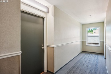 Affordable West Facing top floor city living! Desirable