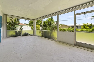 Welcome to this charming single-story residence in Country Club - photo 21
