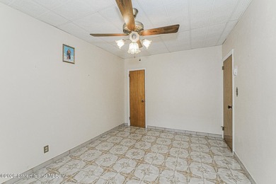 Exceptional opportunity to own a vacant two-family attached home - photo 24