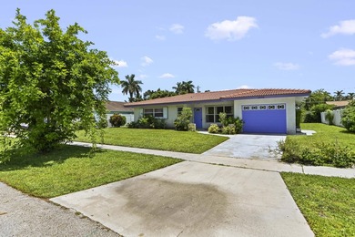 Welcome to this charming single-story residence in Country Club - photo 26