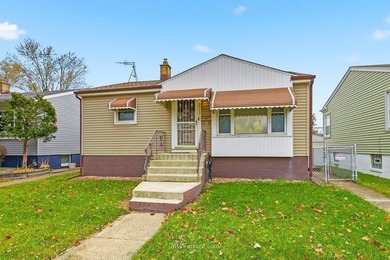 (private lake, pond, creek) Home For Sale in Whiting Indiana