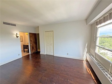 The Top Floor View in Brookside! Beautiful 12th floor 2BR/2BA - photo 9