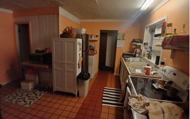 This Silver Lake package includes a durable 2BD/1BA block home - photo 6
