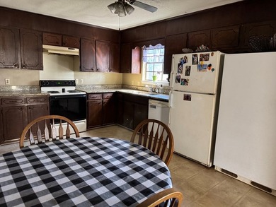 Waterfront living at its best! 155 Scenic Drive, Eufaula, AL- - photo 3