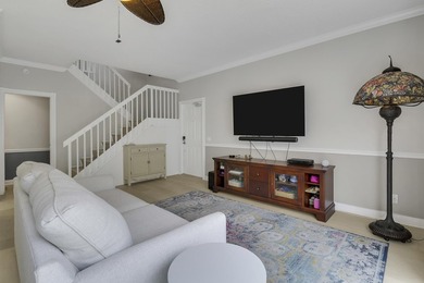 Nestled in the highly sought after Tequesta Oaks community, this - photo 9