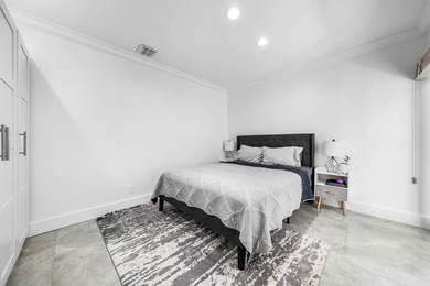 MAKE AN OFFER! Stunning and magnificently expanded two-story - photo 23