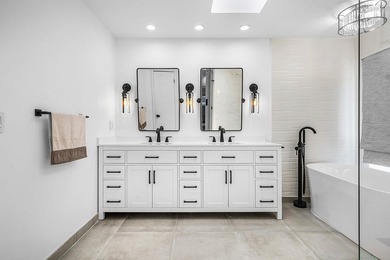 MAKE AN OFFER! Stunning and magnificently expanded two-story - photo 32