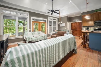 Welcome to the gated community of Hidden Lagoon! This charming 3 - photo 3