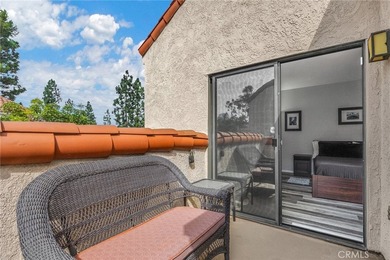 917 Sq Ft, 1 Bedroom + Loft/Flex space is fully remodeled - photo 5