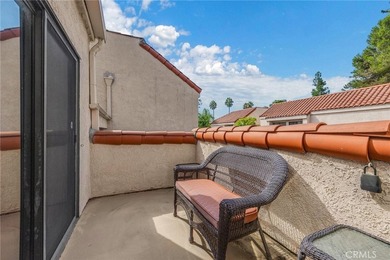 917 Sq Ft, 1 Bedroom + Loft/Flex space is fully remodeled - photo 6