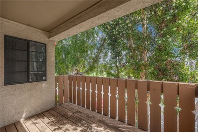 917 Sq Ft, 1 Bedroom + Loft/Flex space is fully remodeled - photo 8