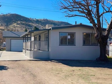 Lake Home For Sale in Lake Isabella, California