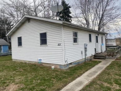 Nettle Lake Home Sale Pending in Montpelier Ohio